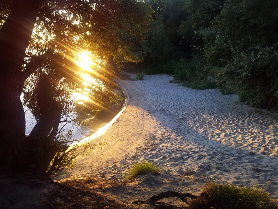 Naturiste Novog Sada pokušavaju da proteraju sa njihove plaže “Kamenjar”